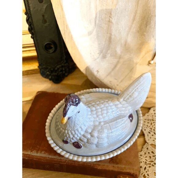 Mosser Glass Marble Hen on Nest – Hand-Painted – LG Wright Mold – Split Tail – W - Picture 2 of 7